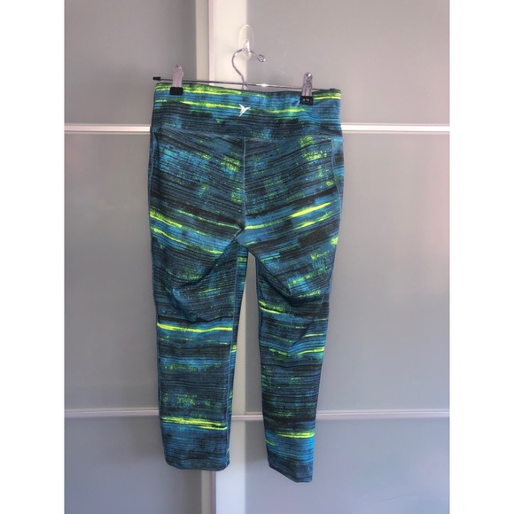 Old Navy Active Cropped Leggings - Picture 3 of 8